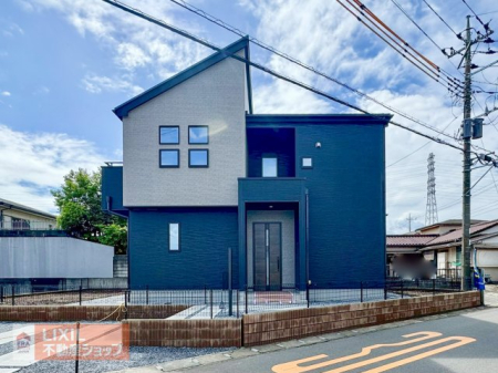 栃木県小山市駅南町5丁目の新築一戸建ての現地外観写真