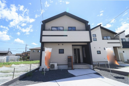 栃木県宇都宮市鶴田町 の新築一戸建ての現地外観写真