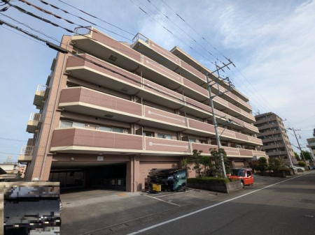 栃木県宇都宮市錦3丁目の中古マンションの現地外観写真
